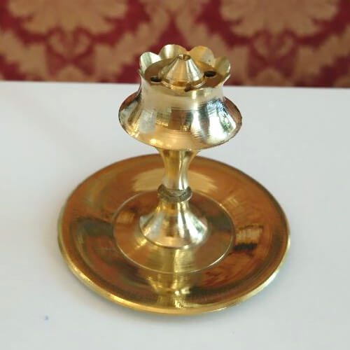 Подставка для благовоний Цветок купить в Бутике аюрведы премиум качества ROSA