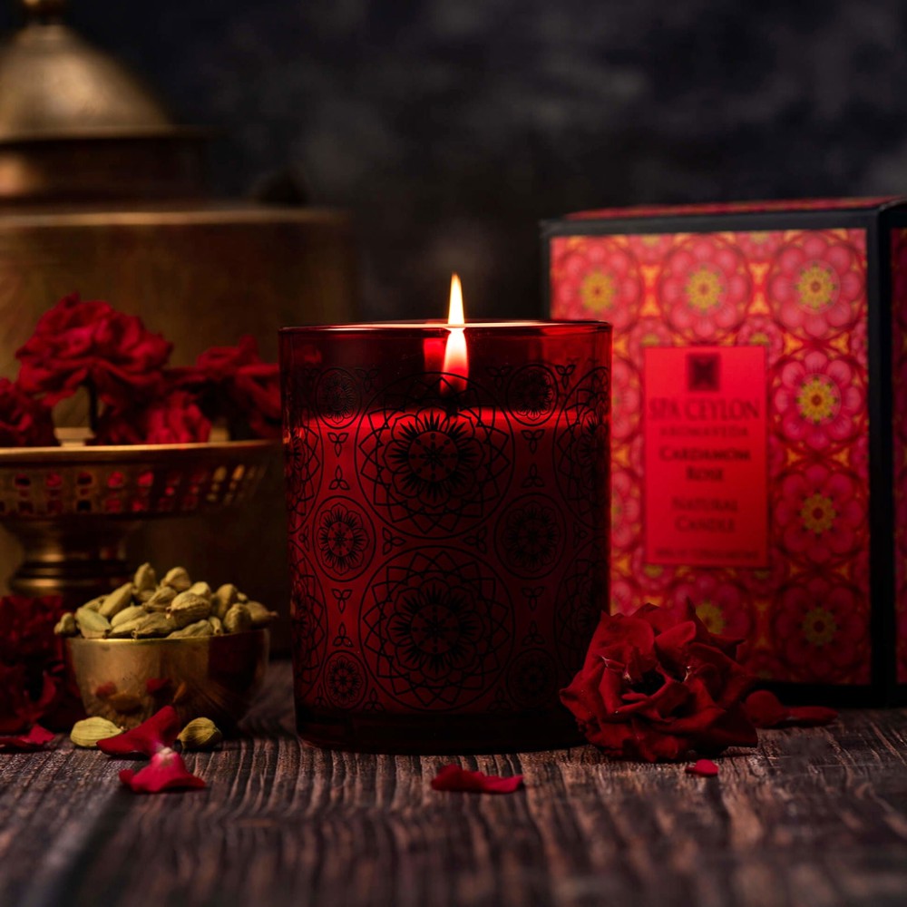 Натуральная ароматическая свеча Кардамон и Роза Spa Ceylon 200 грамм*
